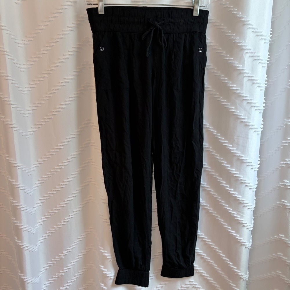 Tna Aritzia Black Rayon Smocked Waist Jogger Pants XS RAM3-6836-16
